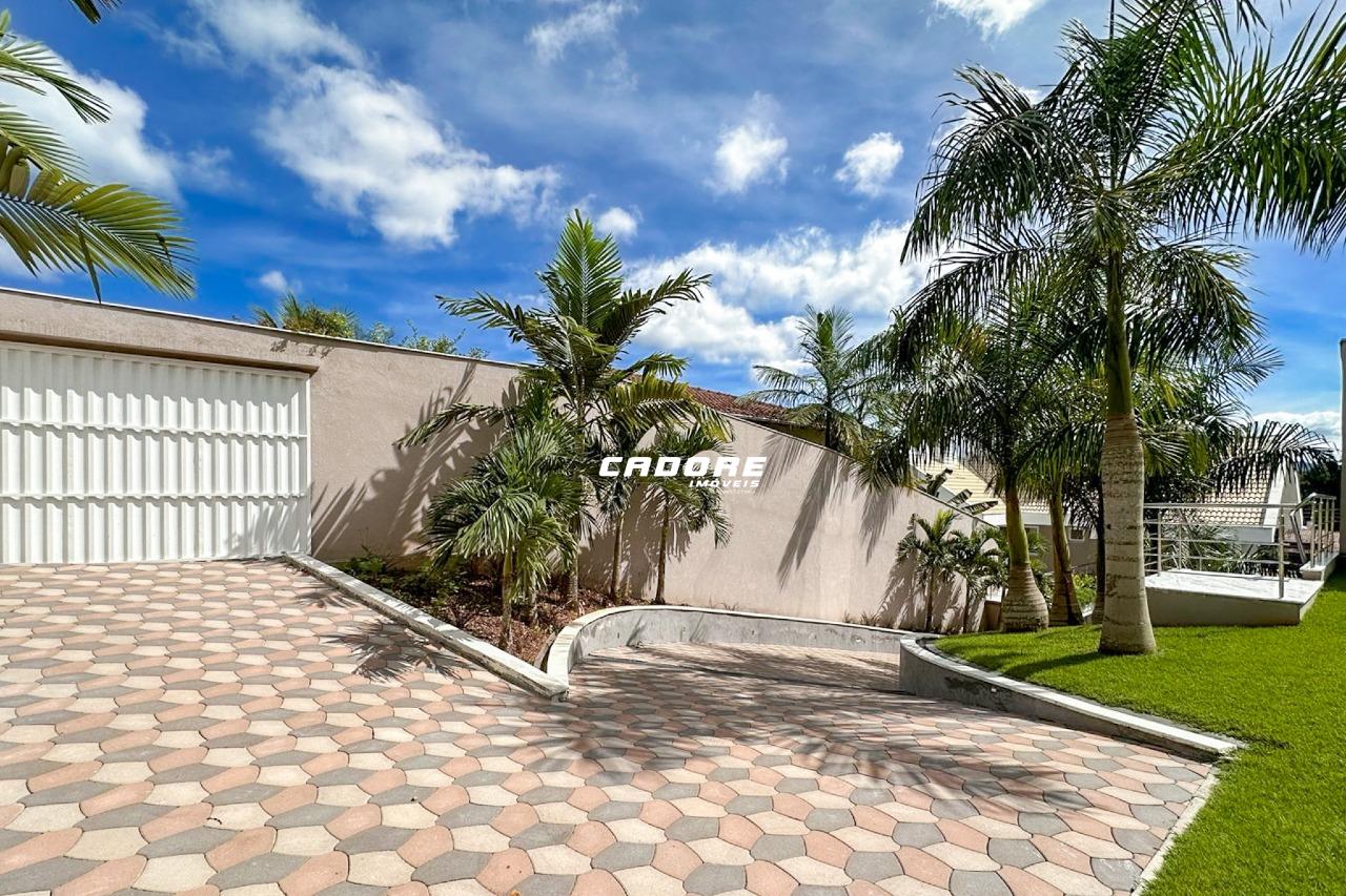 Casa De Alto Padrão com 3 Dormitórios Sendo 3 Suítes e Um Amplo Espaço de Área Externa Com Campo De Futebol! | Cadore Imóveis — foto 7