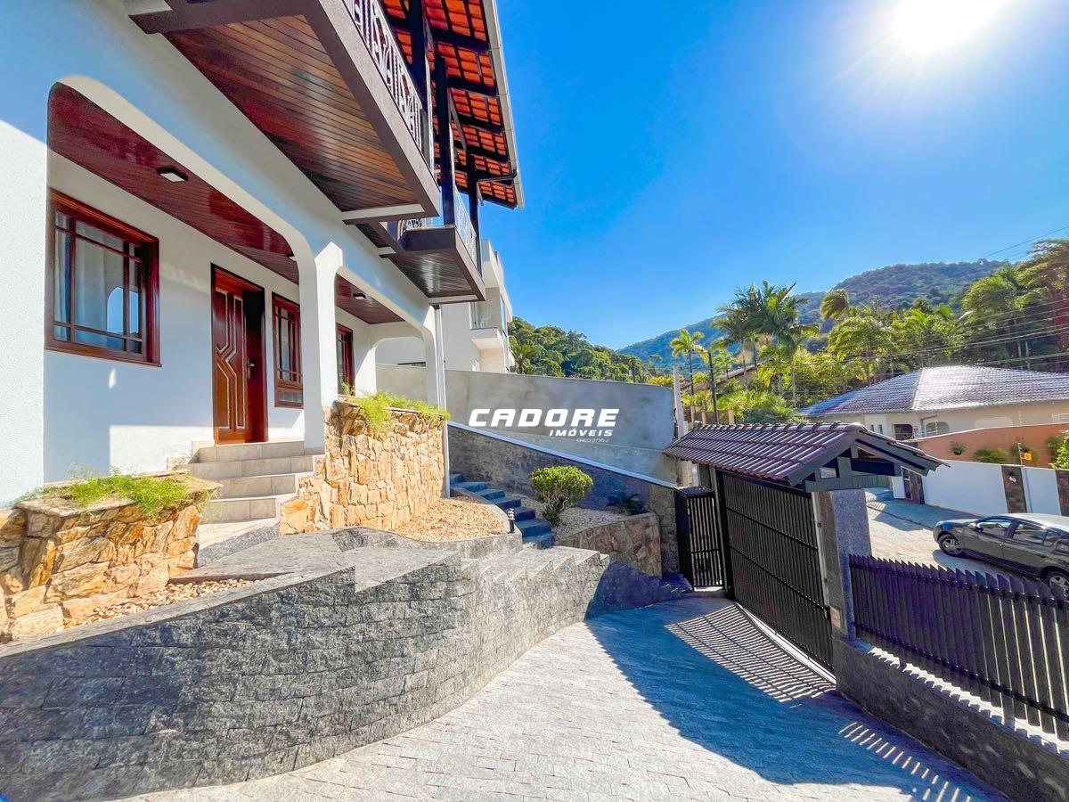 Casa à venda, 4 quartos, 3 suítes, 4 vagas, Valparaíso - Blumenau/SC — foto 3