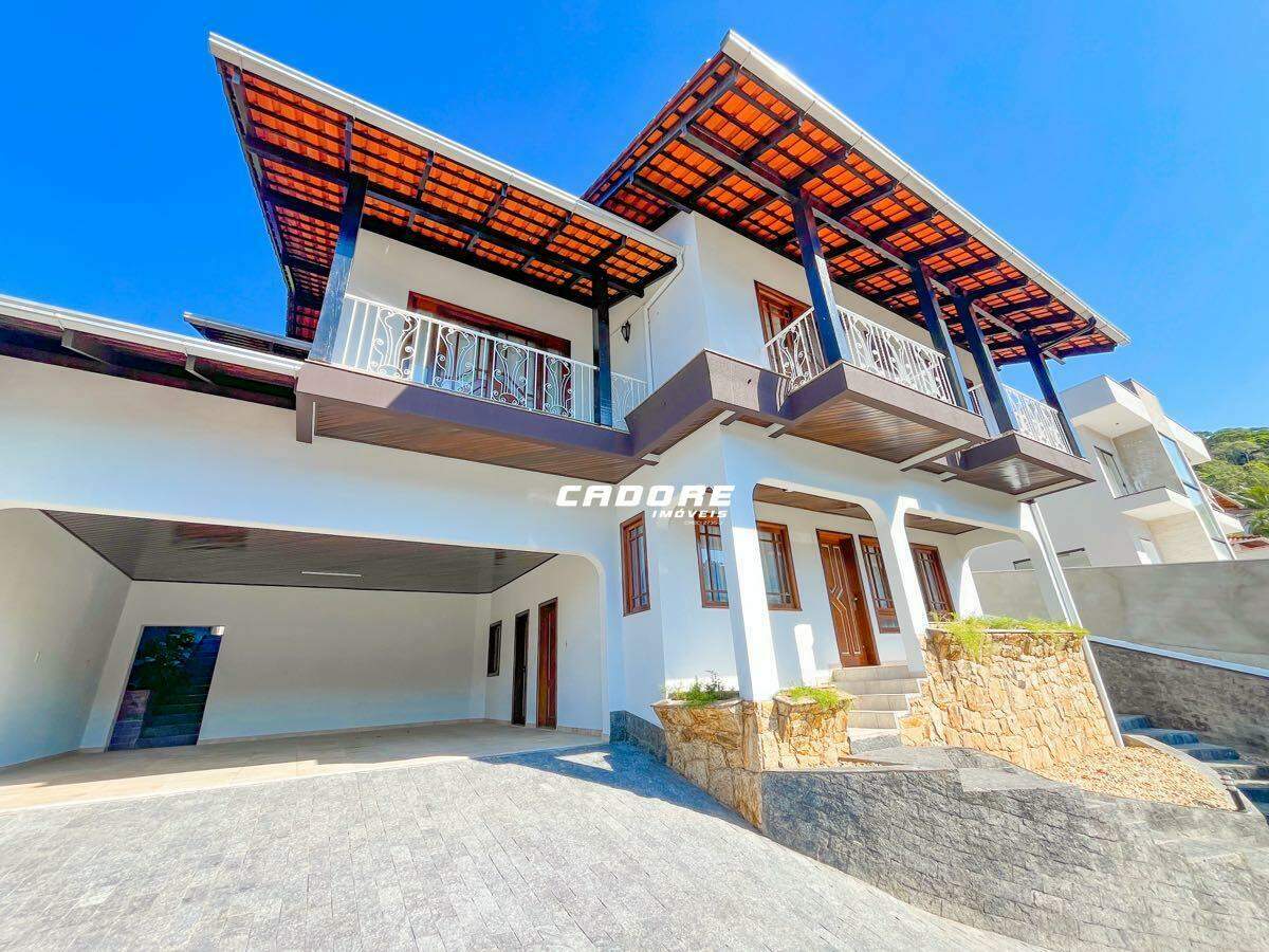 Casa à venda, 4 quartos, 3 suítes, 4 vagas, Valparaíso - Blumenau/SC — foto 2