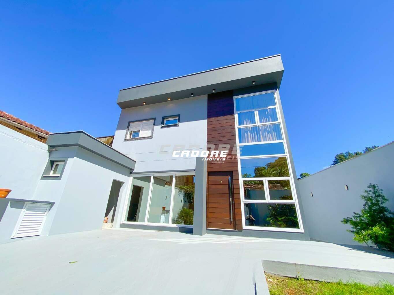 Excelente casa semi mobiliada no bairro Progresso com aproximadamente 240m | Cadore — foto 2