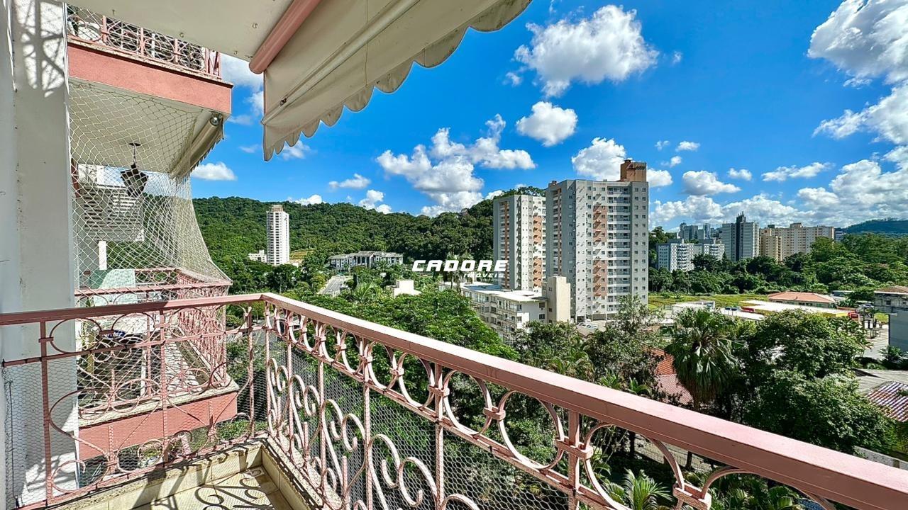 Apartamento reformado e mobiliado com 109m, sol da manhã, constituído por: — foto 4