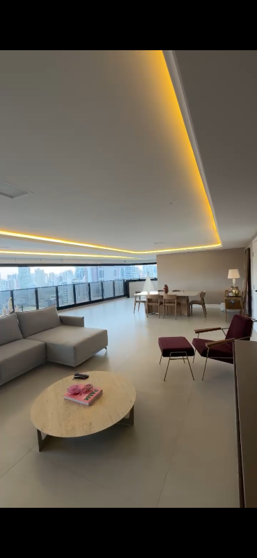 Apartamento à venda no Meireles: 