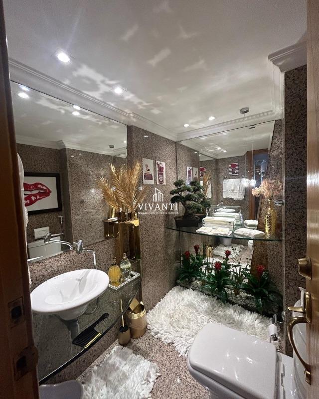 Apartamento à venda no Meireles: 