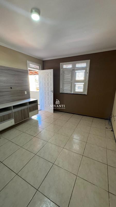 Casa à venda no Lagoa Redonda: 