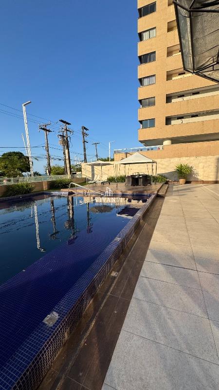 Apartamento à venda no Meireles: 