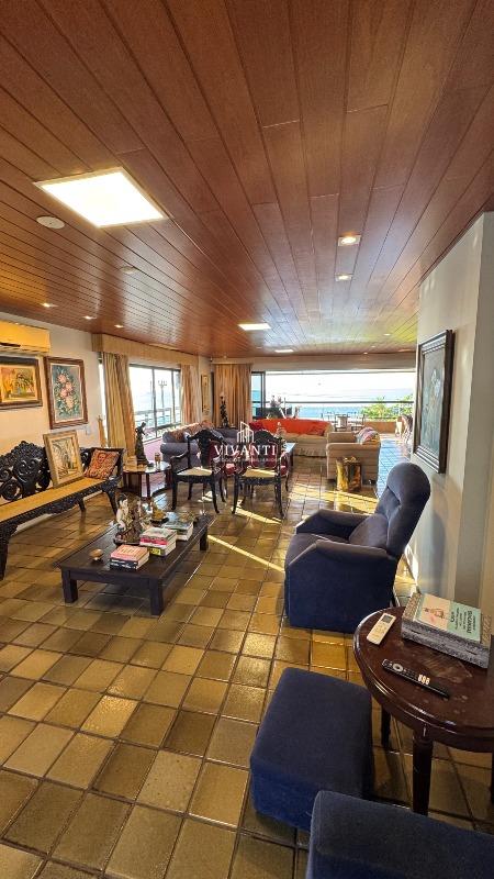 Apartamento à venda no Meireles: 