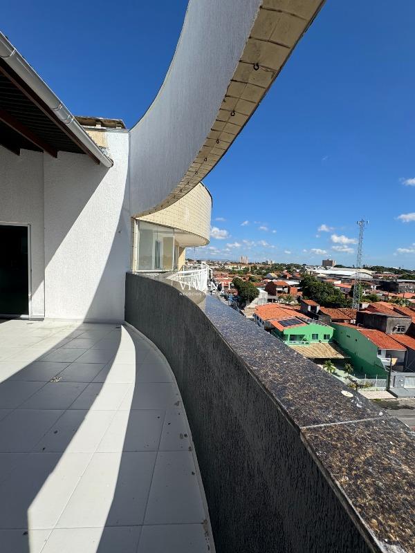 Apartamento à venda no Itaperi: 