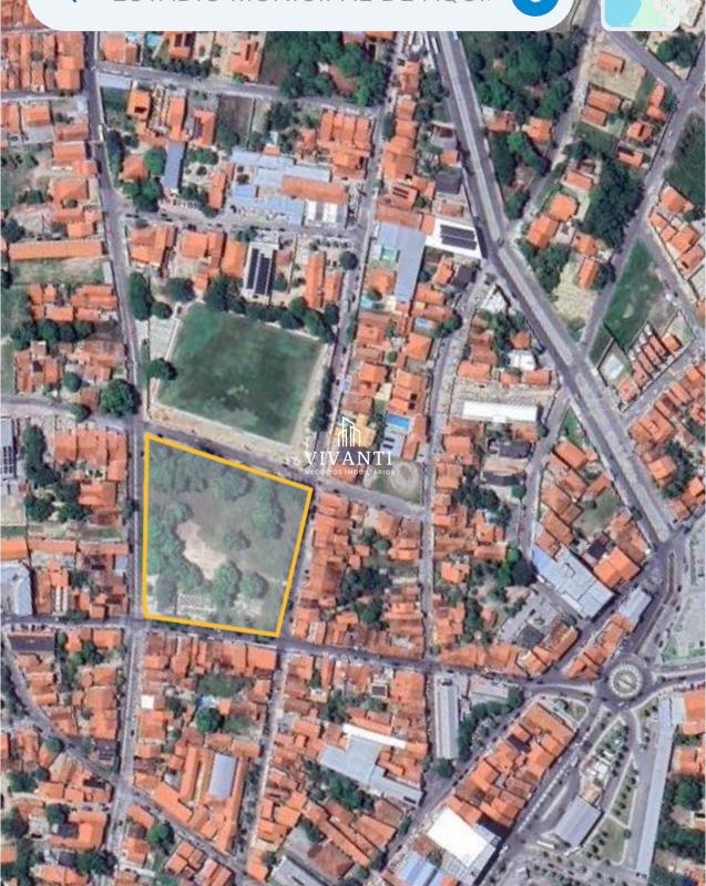 Terreno à venda no Centro: 