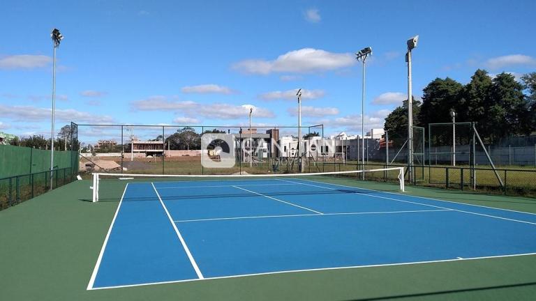 Terreno à venda no Camobi: 