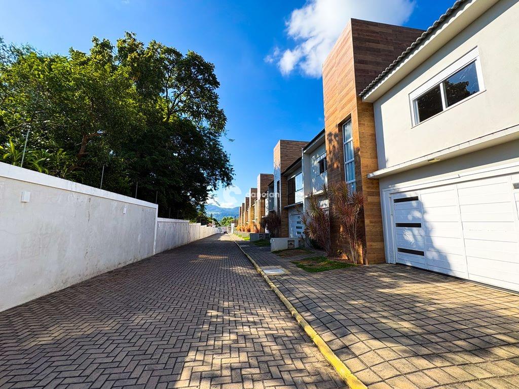 Casa de Condomínio à venda no Camobi: