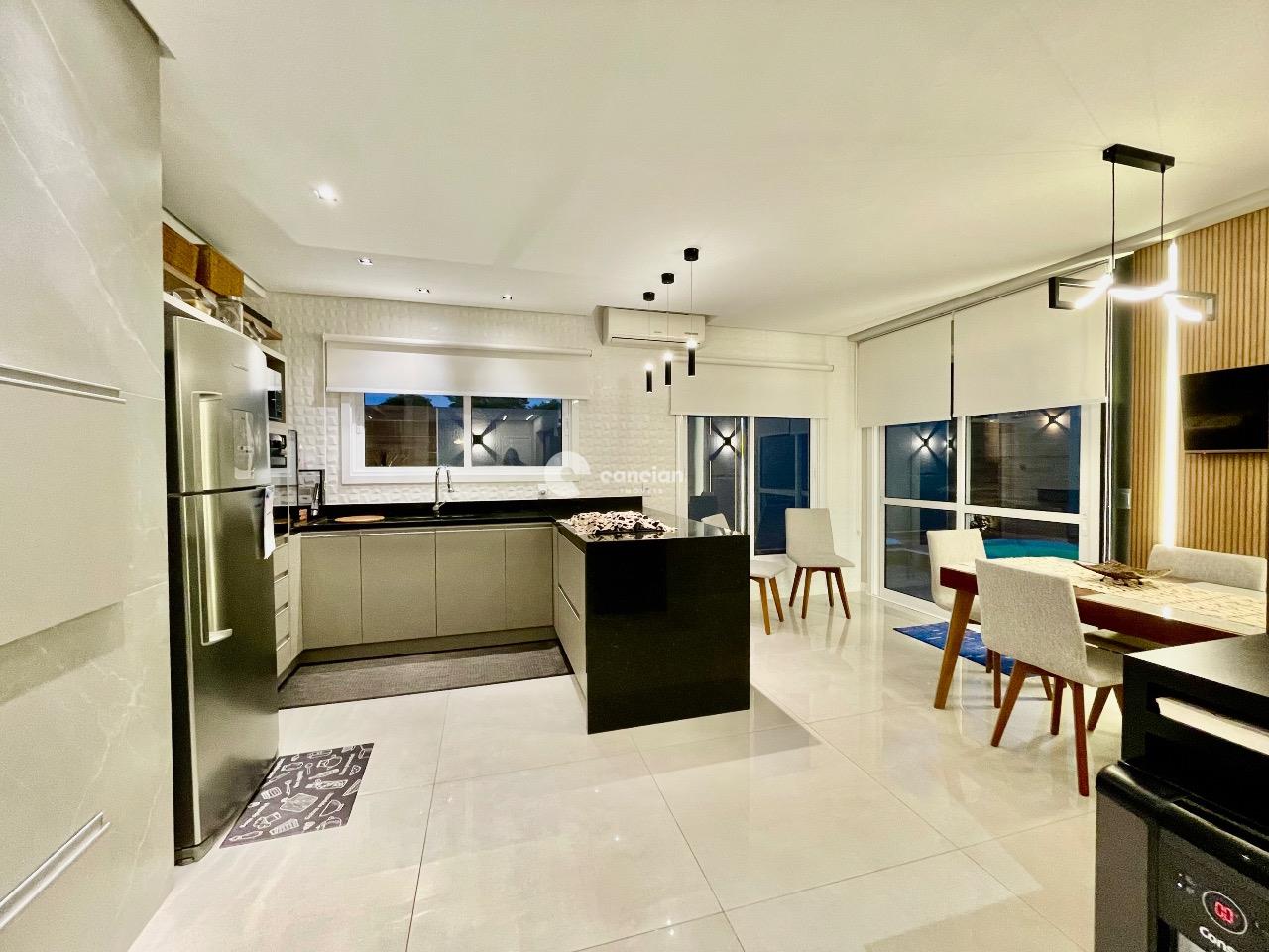 Casa de Condomínio à venda no Camobi: 