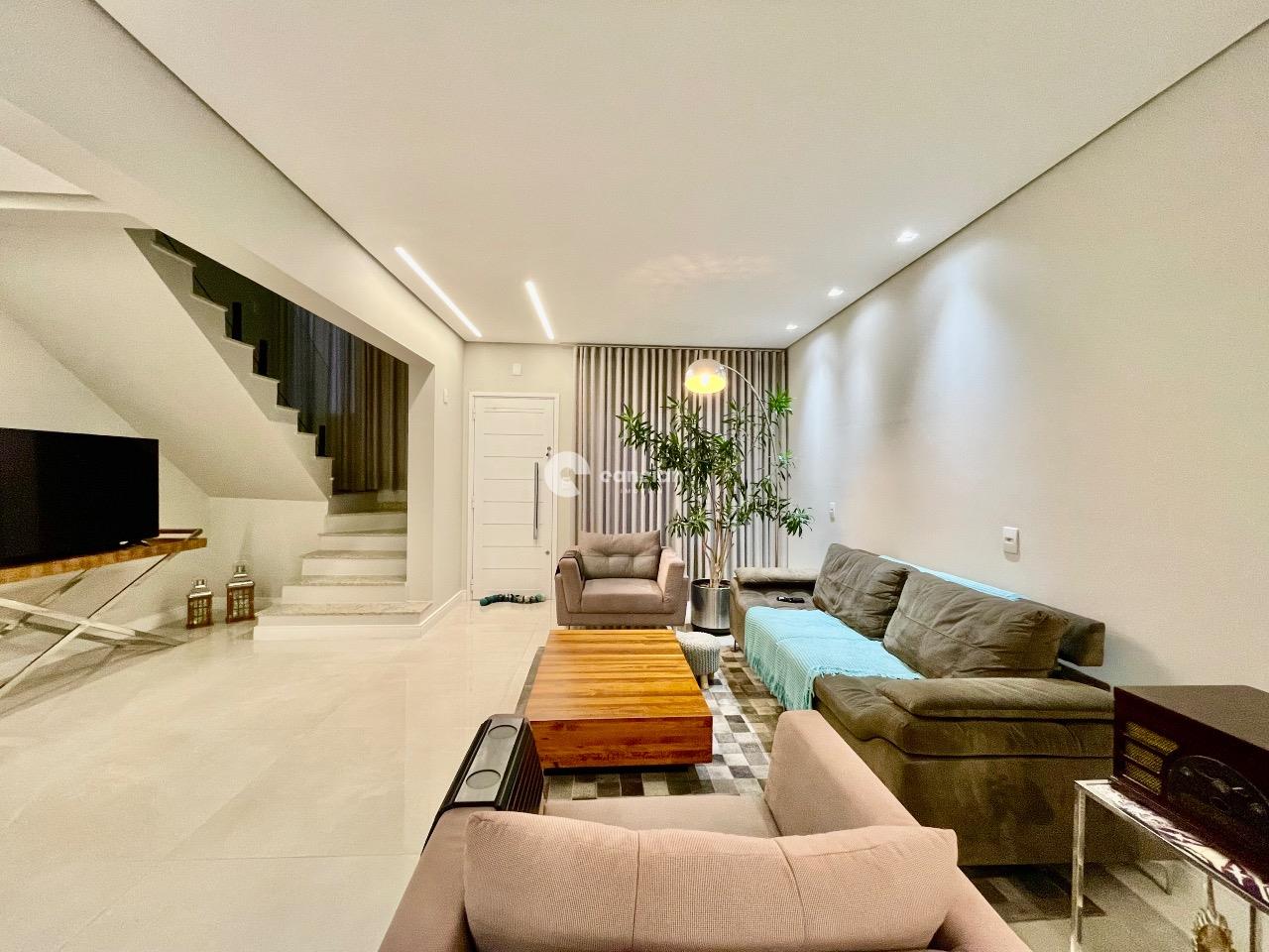 Casa de Condomínio à venda no Camobi: 