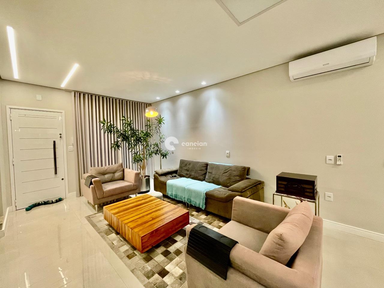 Casa de Condomínio à venda no Camobi: 