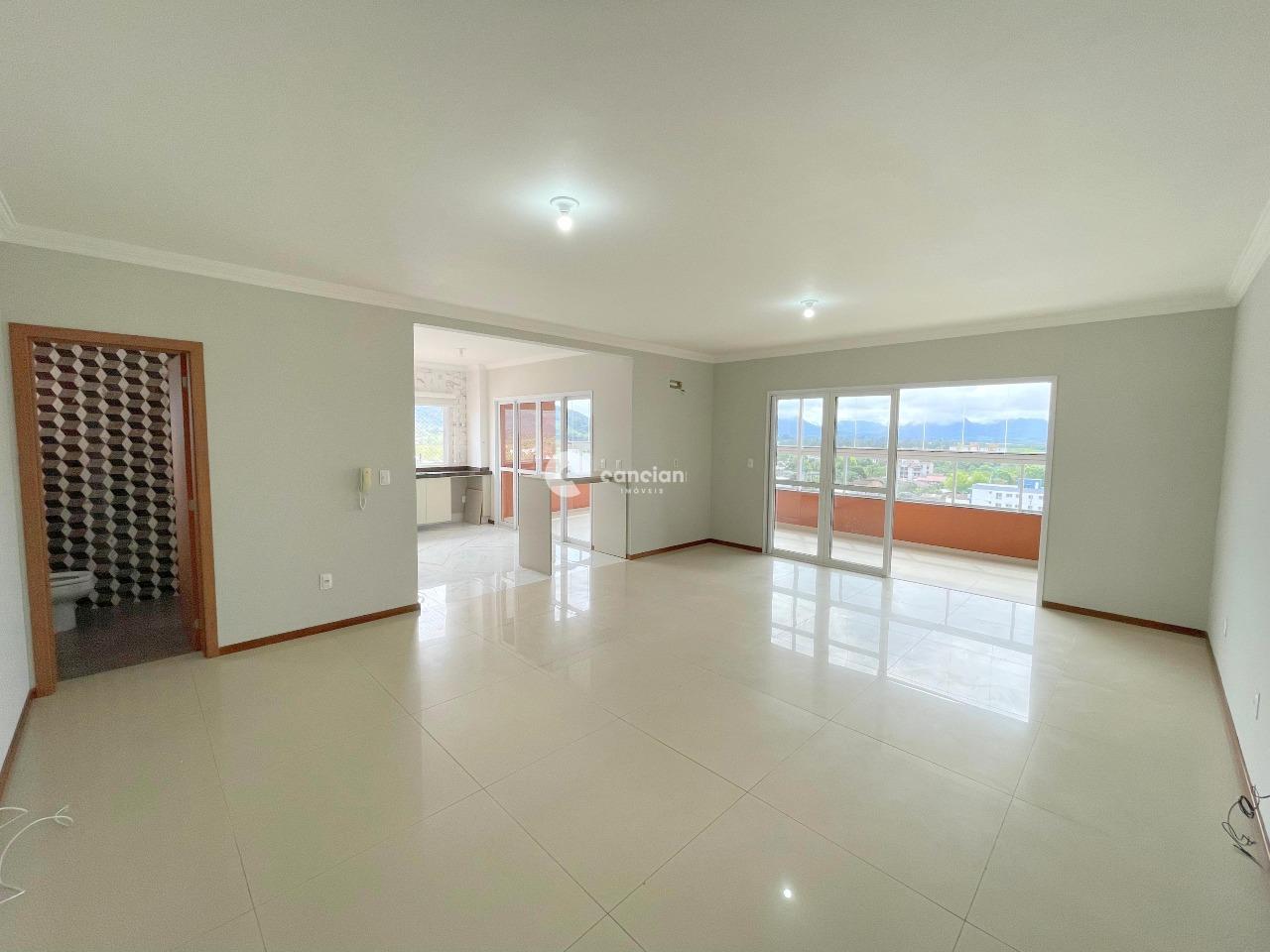 Cobertura à venda no Camobi: 