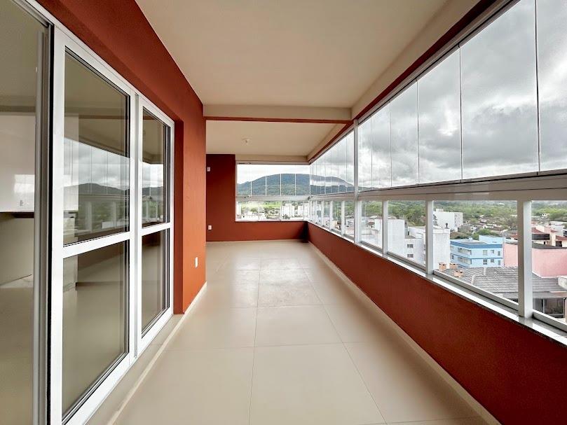 Cobertura à venda no Camobi: 