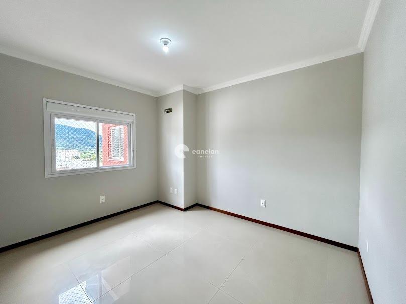 Cobertura à venda no Camobi: 