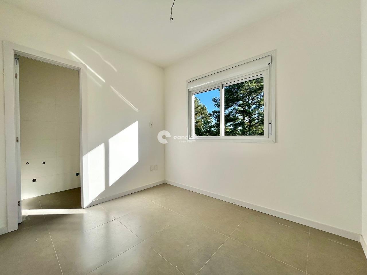 Casa de Condomínio à venda no São José: 