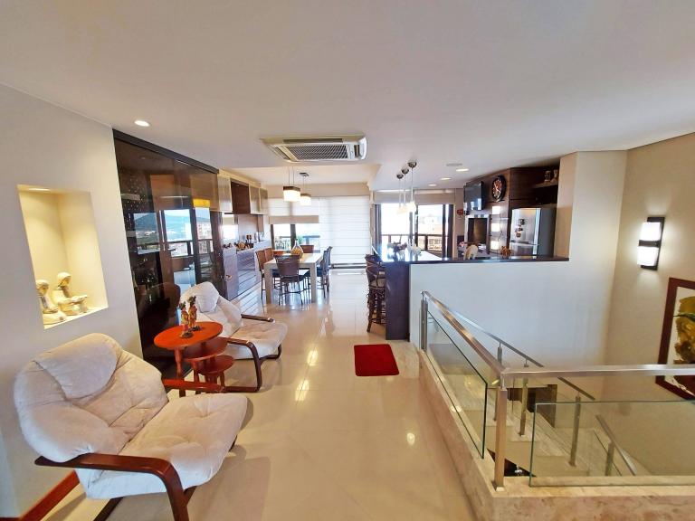 Cobertura à venda no Nossa Senhora Medianeira: