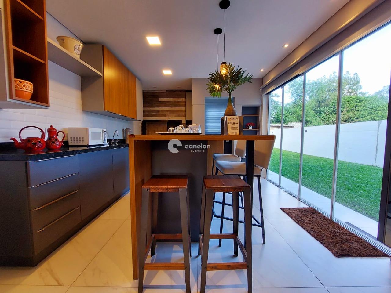 Casa de Condomínio à venda no Camobi: 