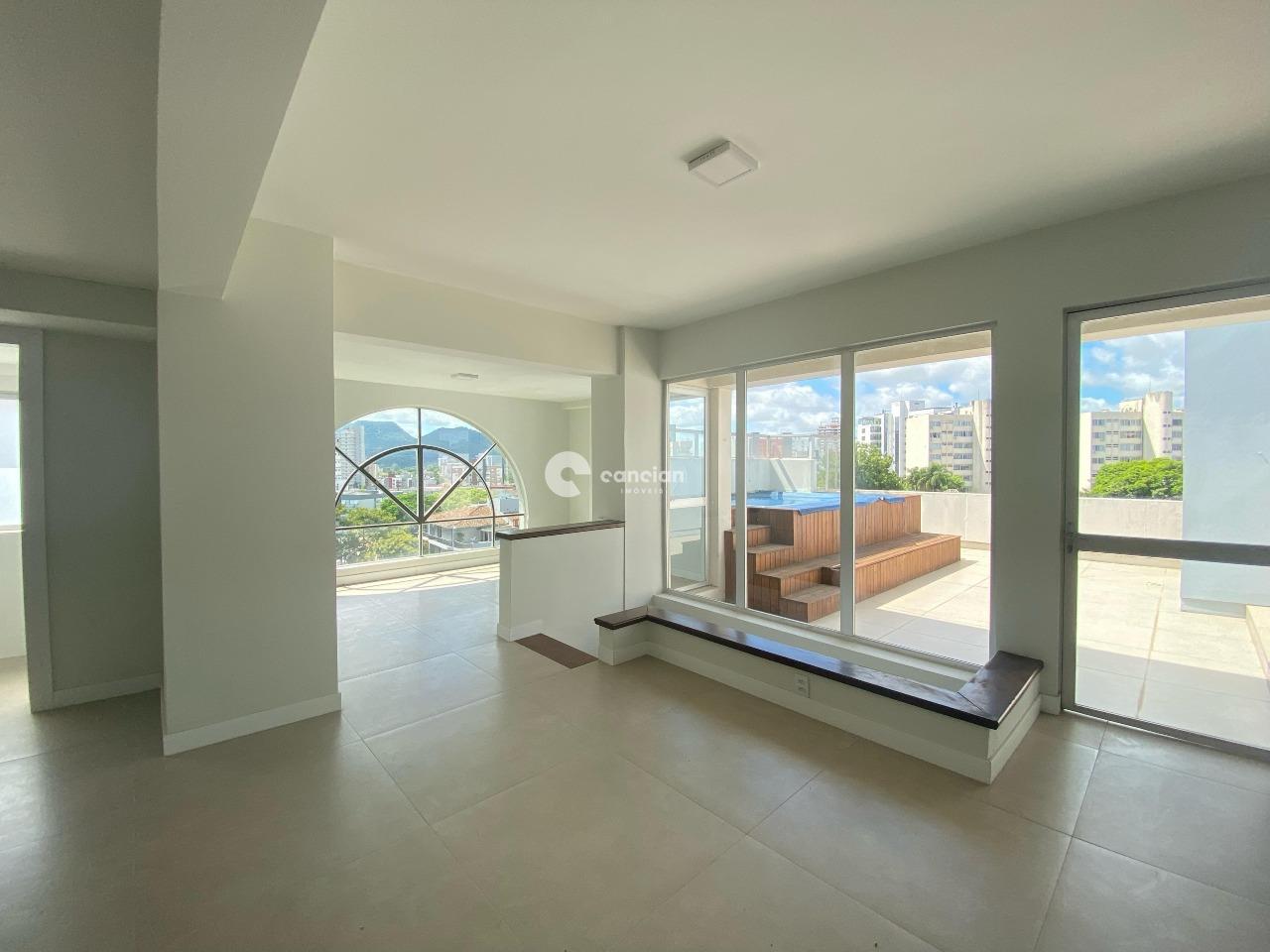 Cobertura à venda no Centro: 