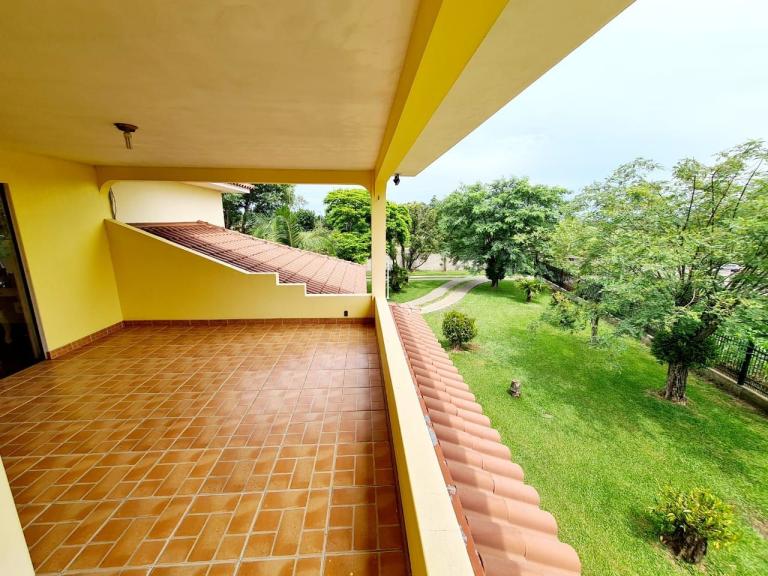 Casa à venda no Pinheiro Machado: