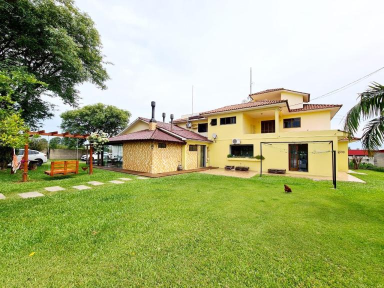 Casa à venda no Pinheiro Machado: