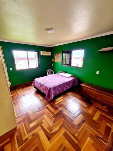 Casa à venda no Pinheiro Machado: