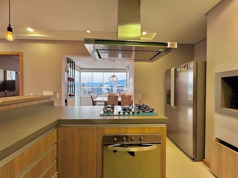 Cobertura à venda no Camobi: 