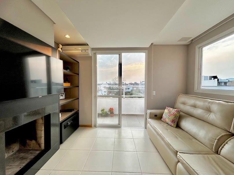 Cobertura à venda no Camobi: 