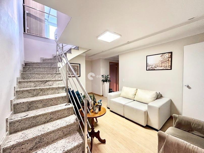 Cobertura à venda no Camobi: 