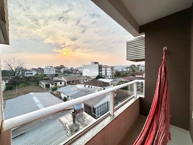 Cobertura à venda no Camobi: 