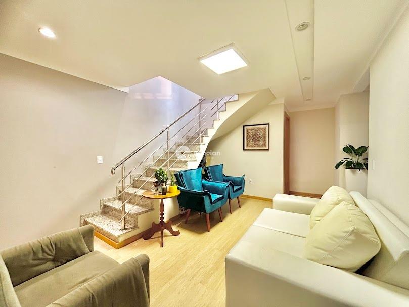 Cobertura à venda no Camobi: 