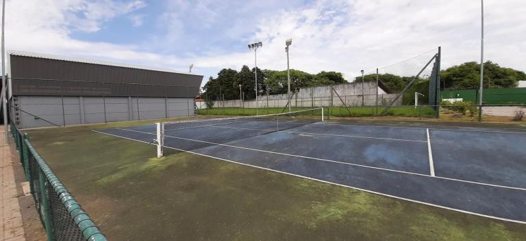 Terreno à venda no Camobi: 