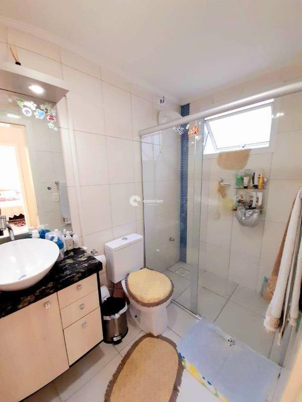 Casa de Condomínio à venda no Dom Antônio Reis: 