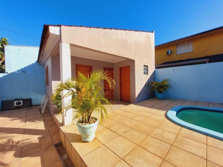 Casa à venda no Camobi: 