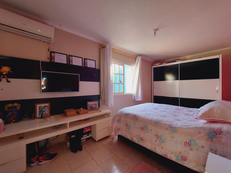 Casa à venda no Camobi: 