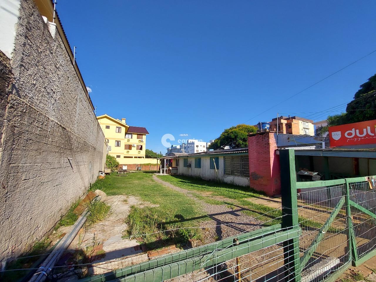 Terreno à venda no Camobi: 