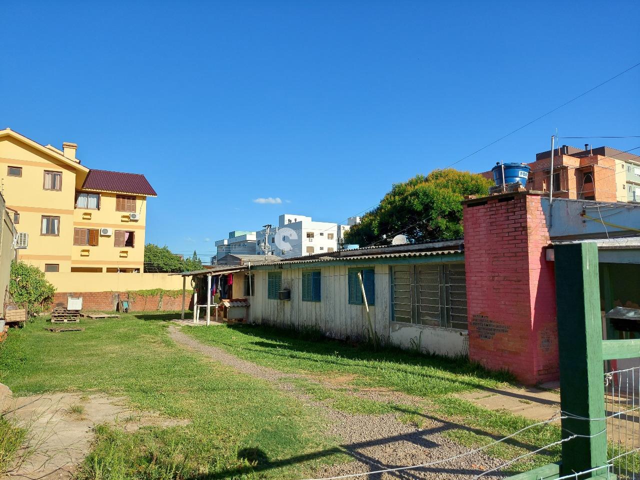 Terreno à venda no Camobi: 