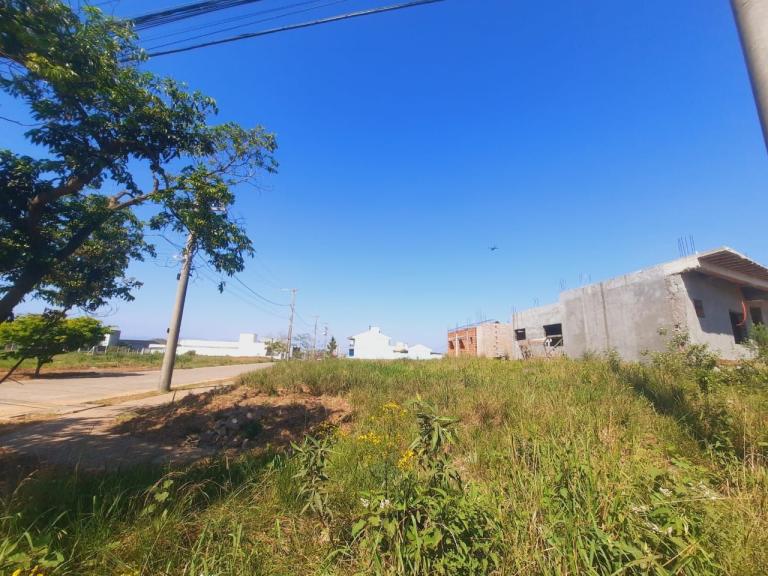 Terreno à venda no Camobi: