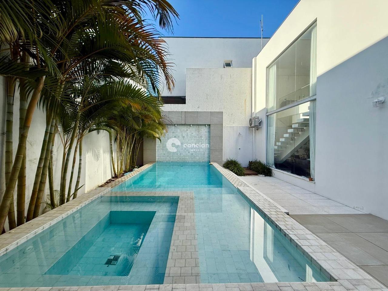 Casa de Condomínio à venda no Tomazetti: