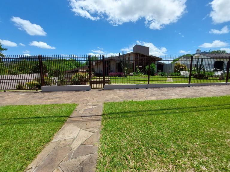 Casa à venda no Camobi: 