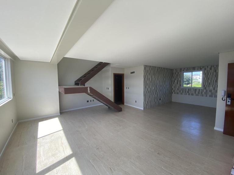 Cobertura à venda no Camobi: 