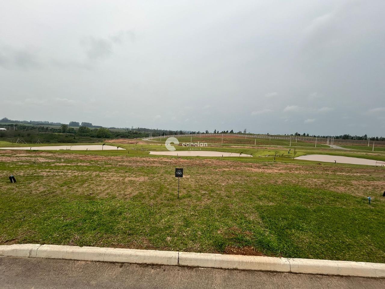 Terreno à venda no Tomazetti: