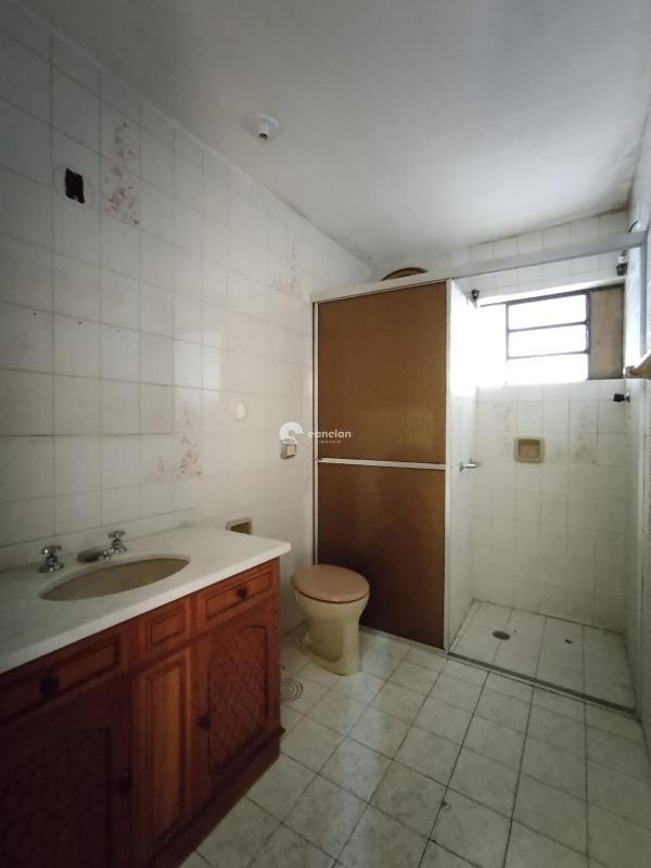 Casa à venda no Centro: 