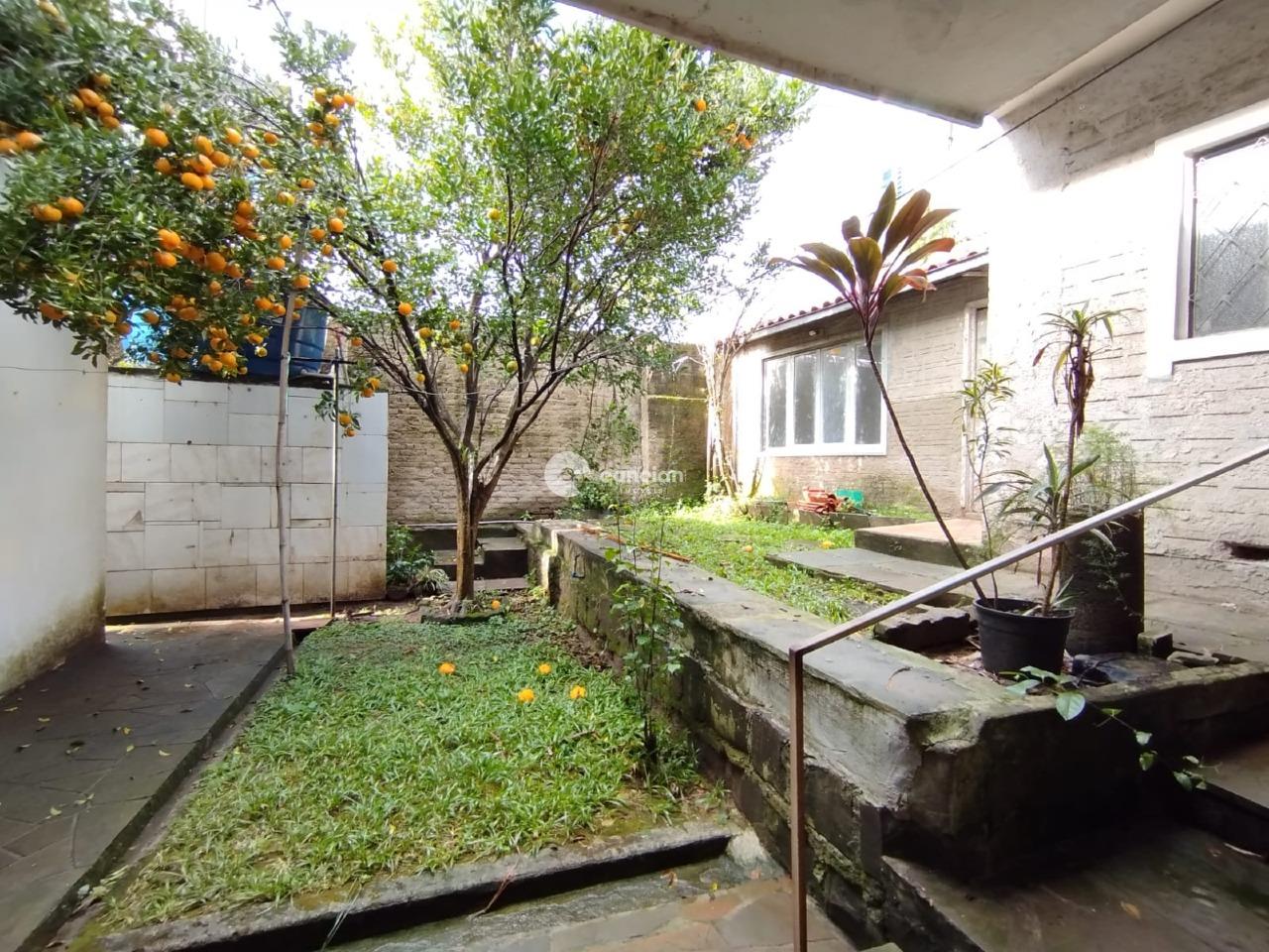 Casa à venda no Centro: 