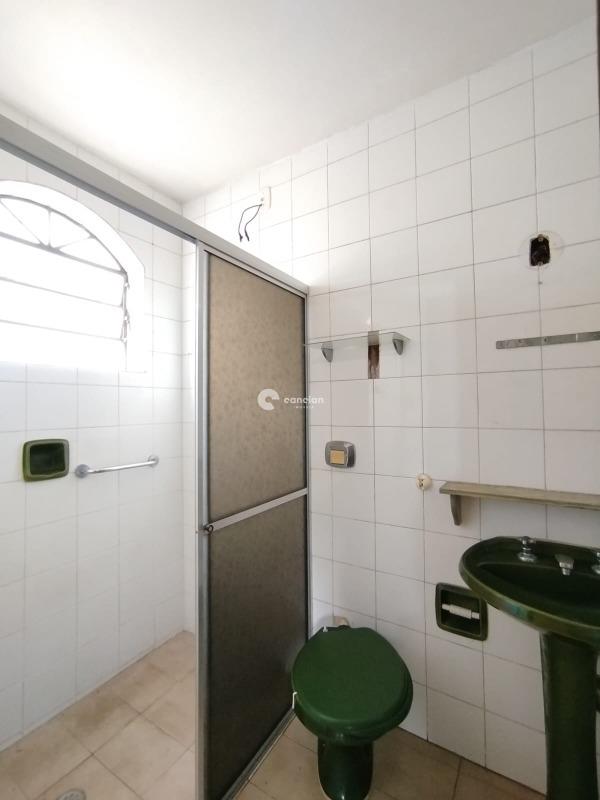 Casa à venda no Centro: 