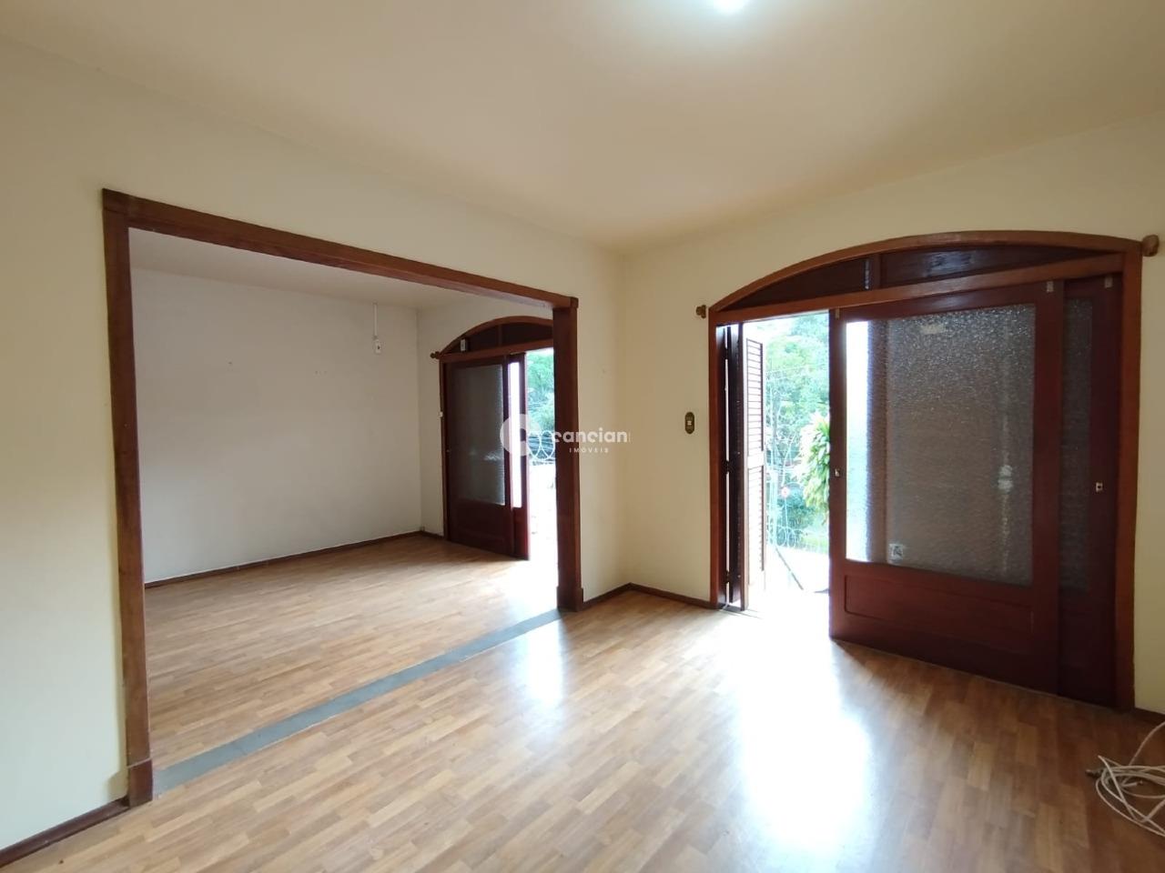 Casa à venda no Centro: 