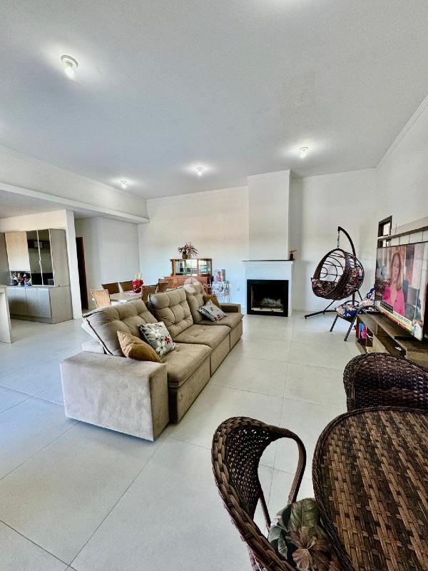 Casa à venda no Itaara: 