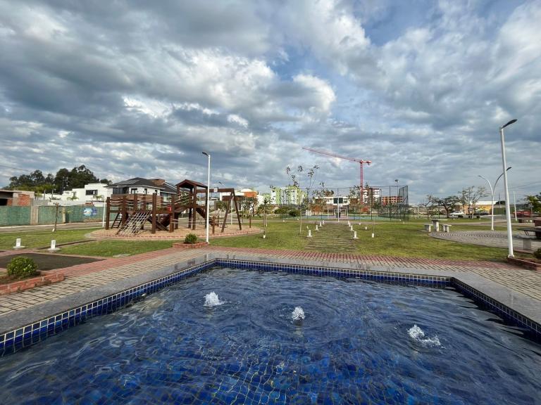 Terreno à venda no Camobi: 