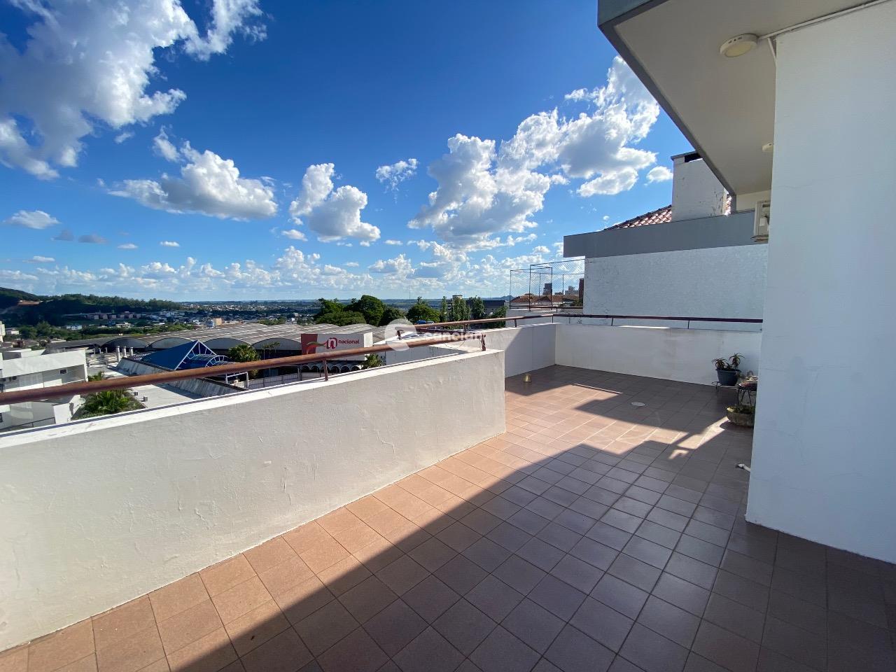 Cobertura à venda no Centro: